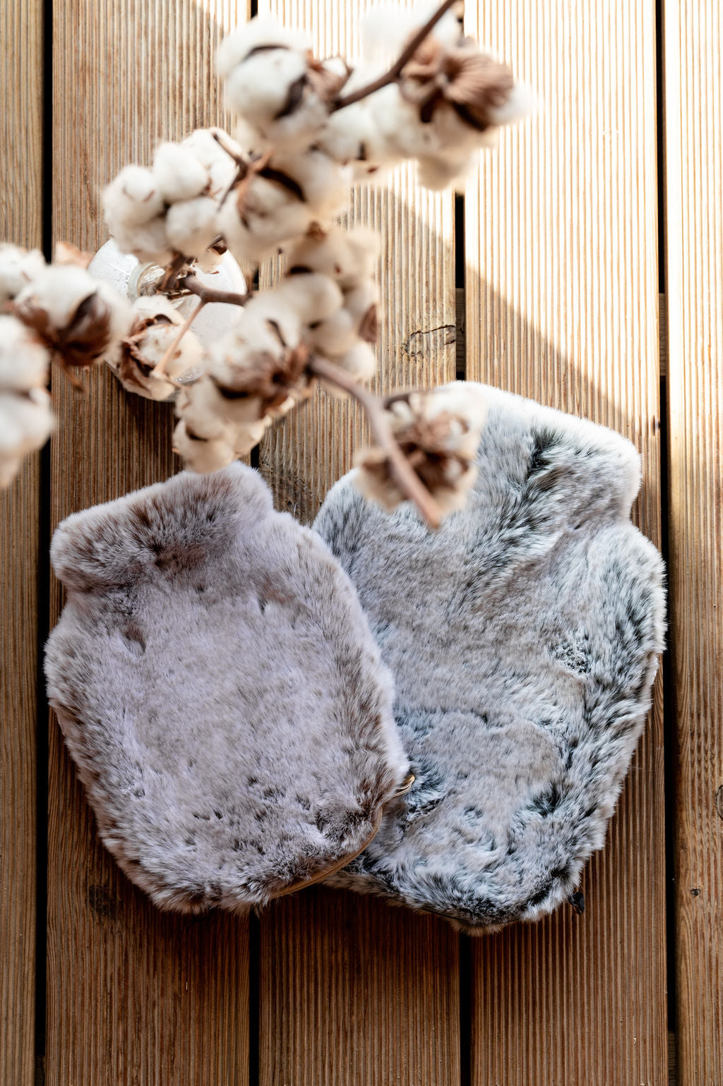 Hot water bottle with faux fur cover - 2 sizes