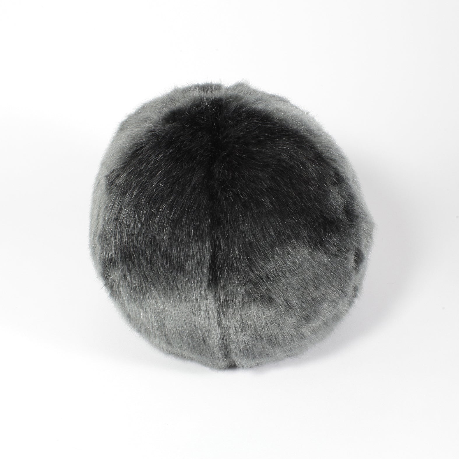 Coussin rond Snowball en fausse fourrure couleur gris anthracite Maison Prélonge