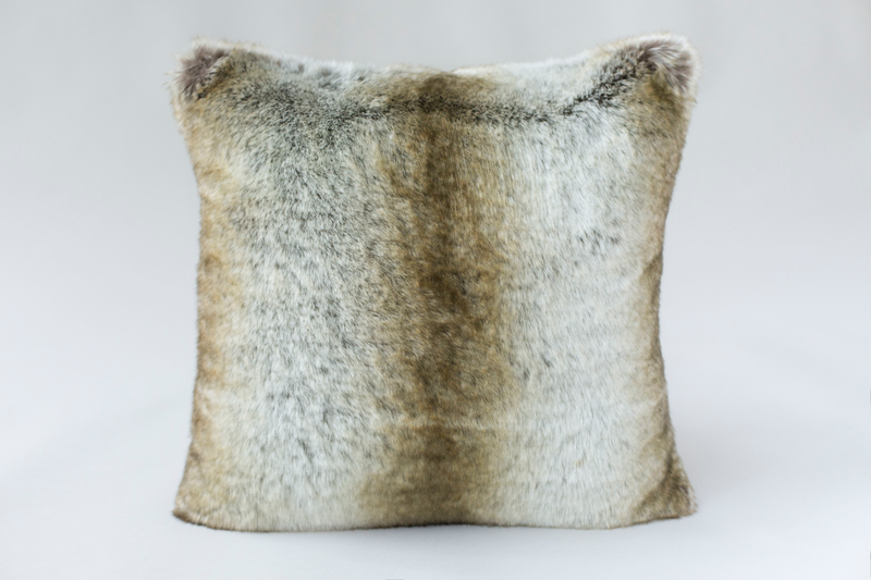 Housse de coussin en fausse fourrure - différentes tailles