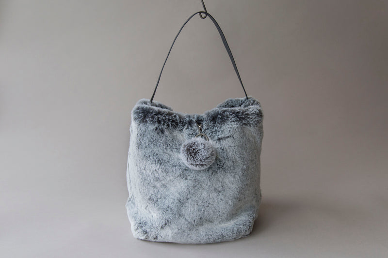 Sac en fausse fourrure