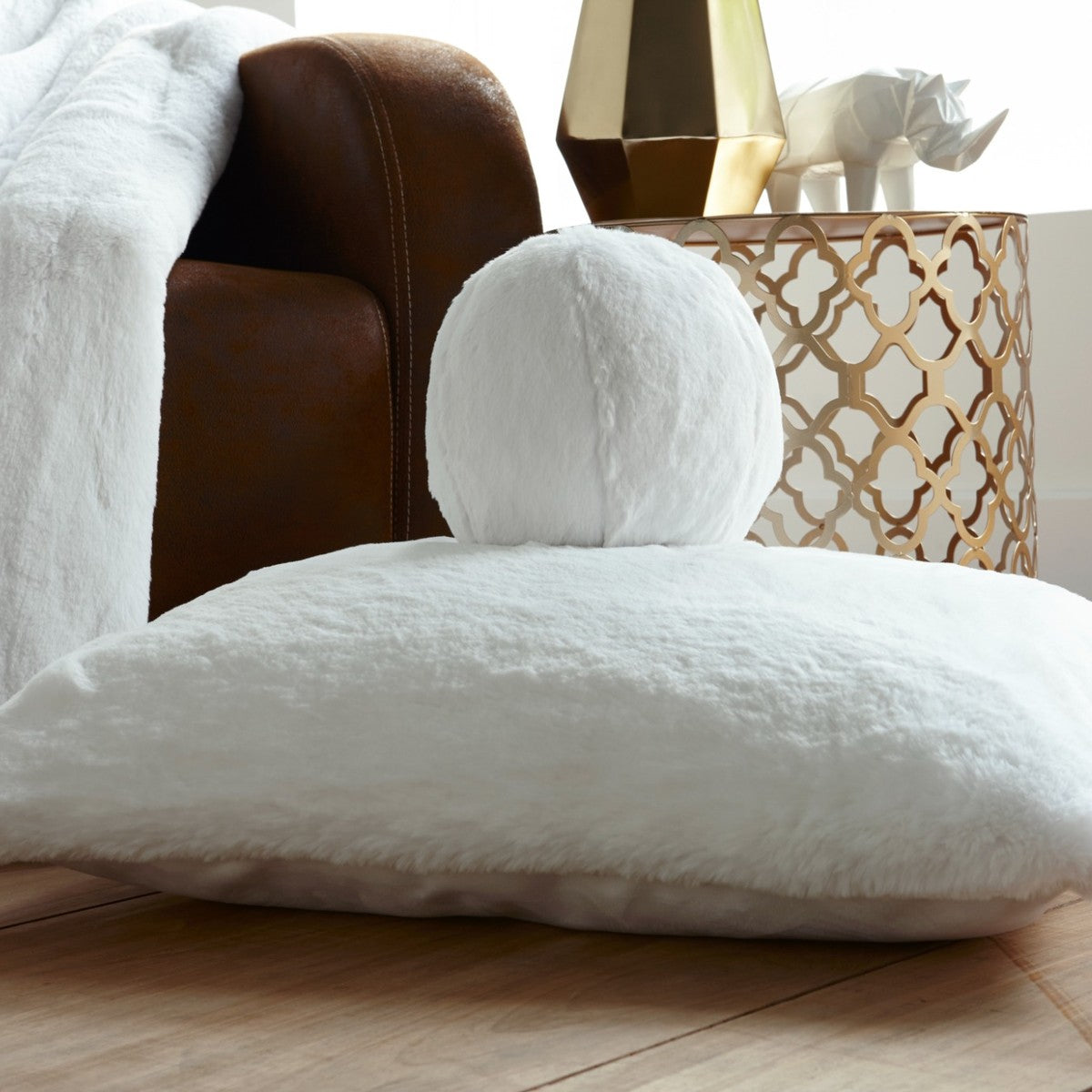 Luxury Faux Fur Cushions | Maison Prélonge