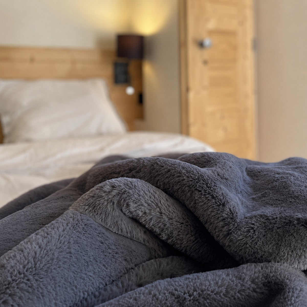 Couvre-Lit Gris Smoky