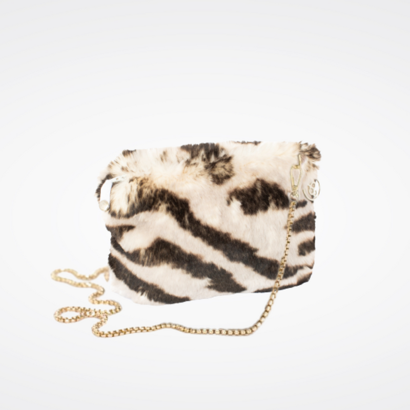 Sac pochette en fausse fourrure Maison Prélonge couleur tigre blanc 